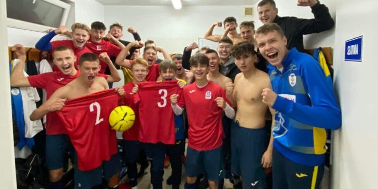 Juniorzy wygrali w Kramsku