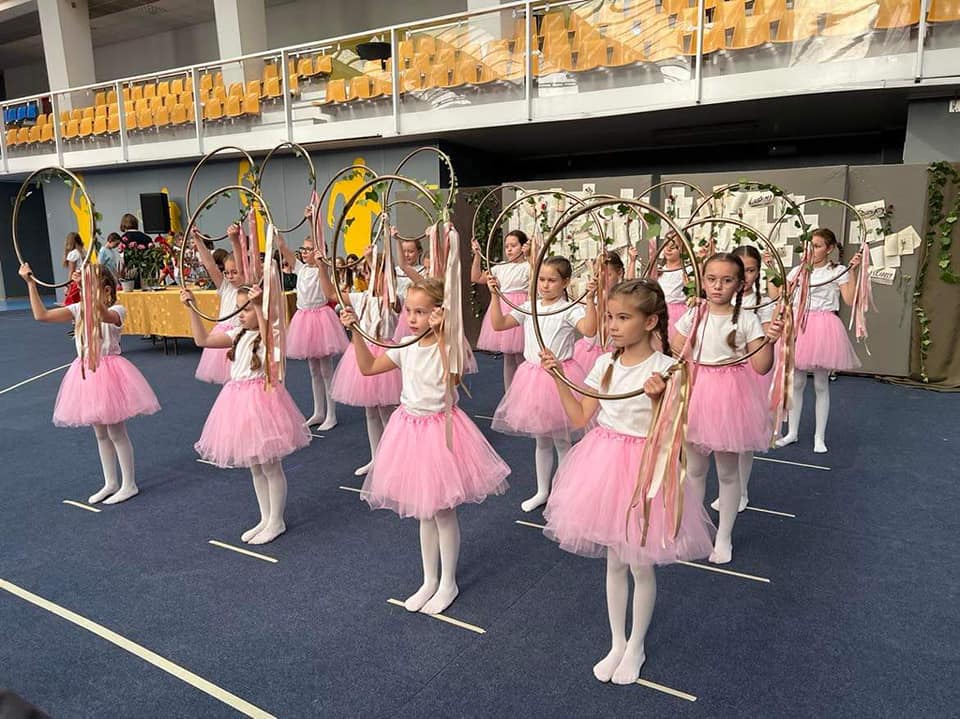 10 nauczycielek z nagrodą burmistrza