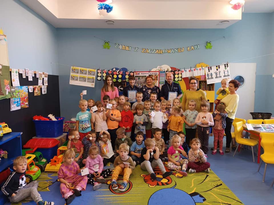 Pasowanie pierwszoklasistów w Kowalewie