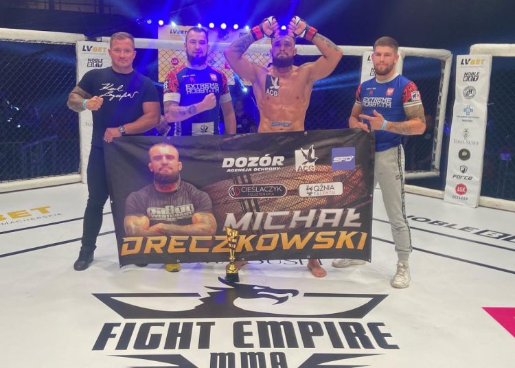 Pozostaje niepokonany!