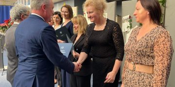 10 nauczycielek z nagrodą burmistrza