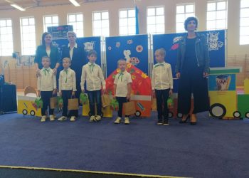 Pasowanie pierwszoklasistów w Kowalewie