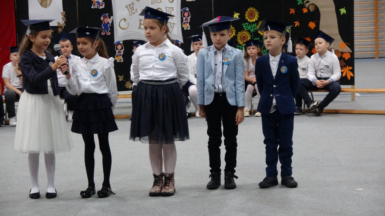 Wielki dzień pierwszaków w Ostrowitem ZDJĘCIA