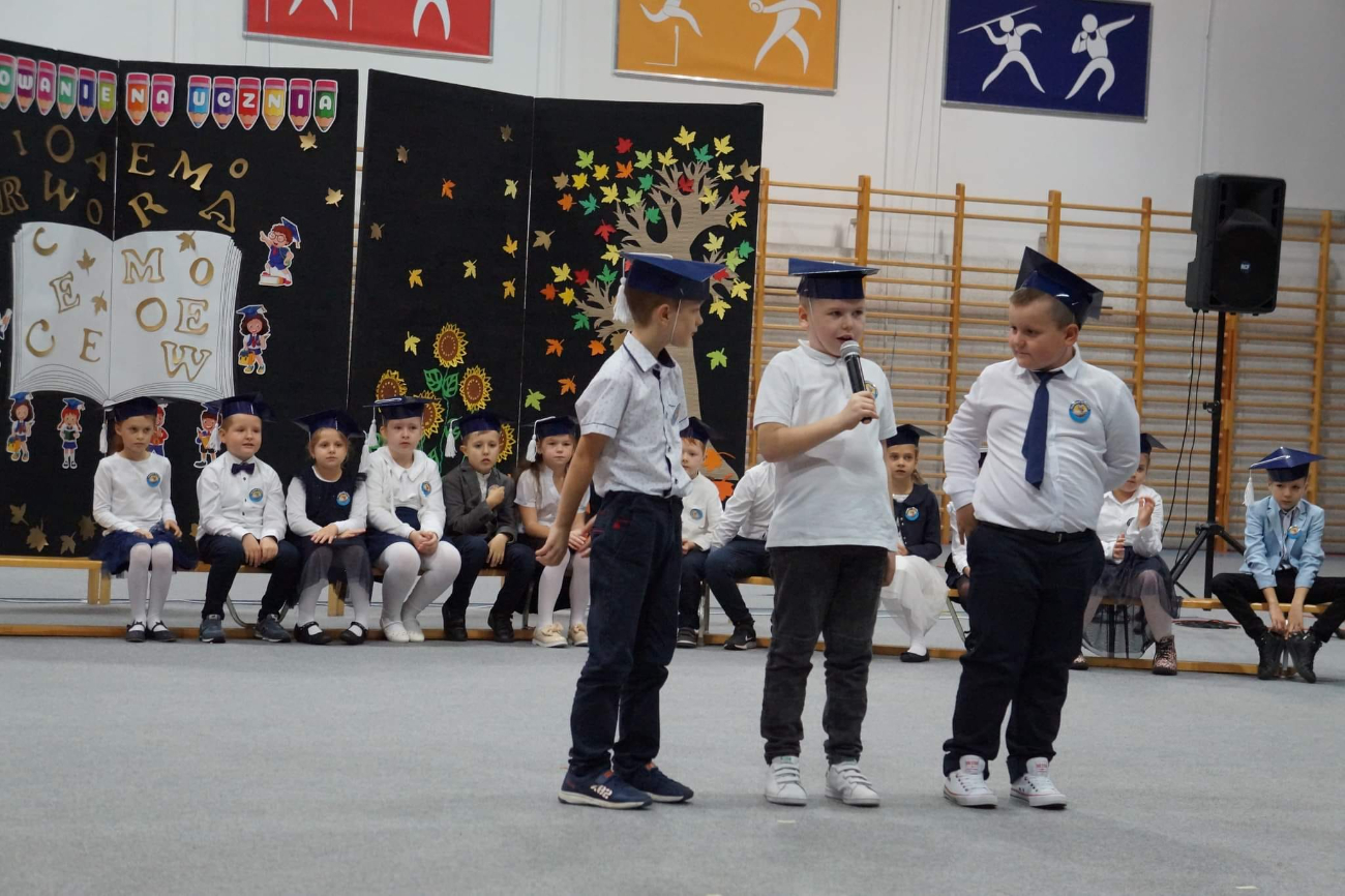 Wielki dzień pierwszaków w Ostrowitem ZDJĘCIA