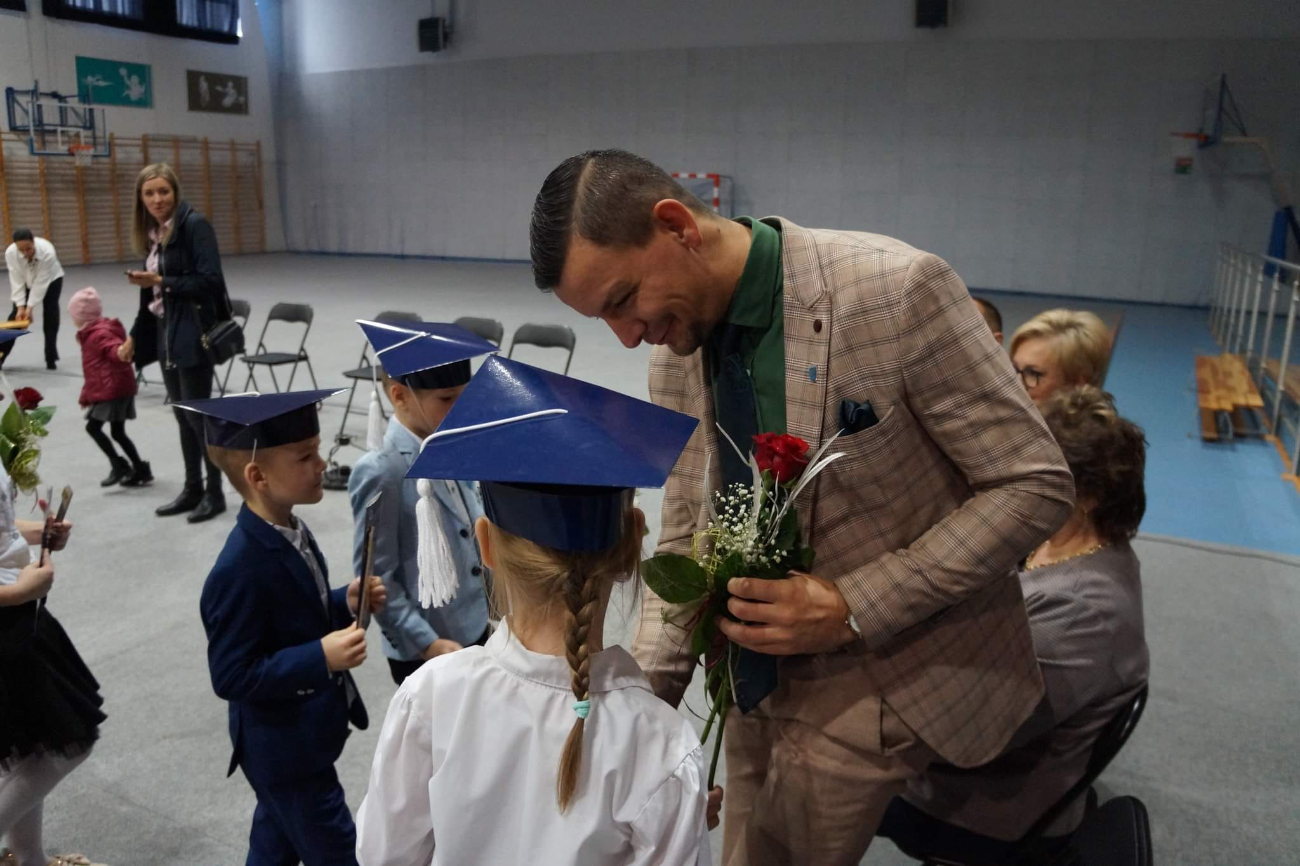 Wielki dzień pierwszaków w Ostrowitem ZDJĘCIA