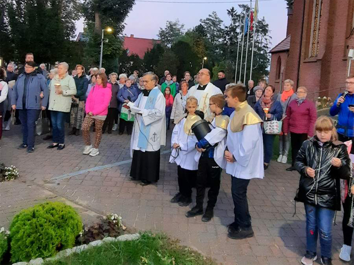 Procesja światła przeszła ulicami Powidza