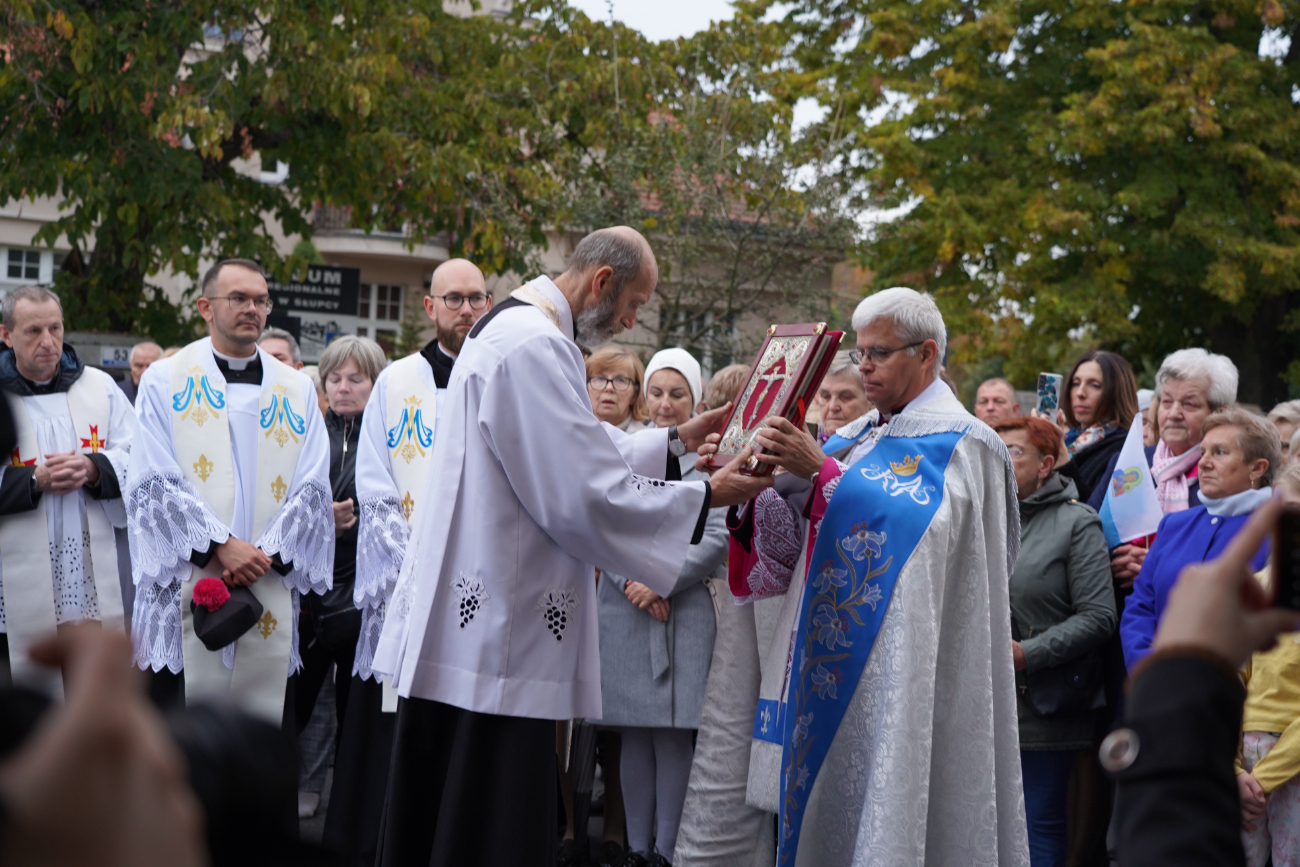 Słupczanie powitali Matkę Boską ZDJĘCIA
