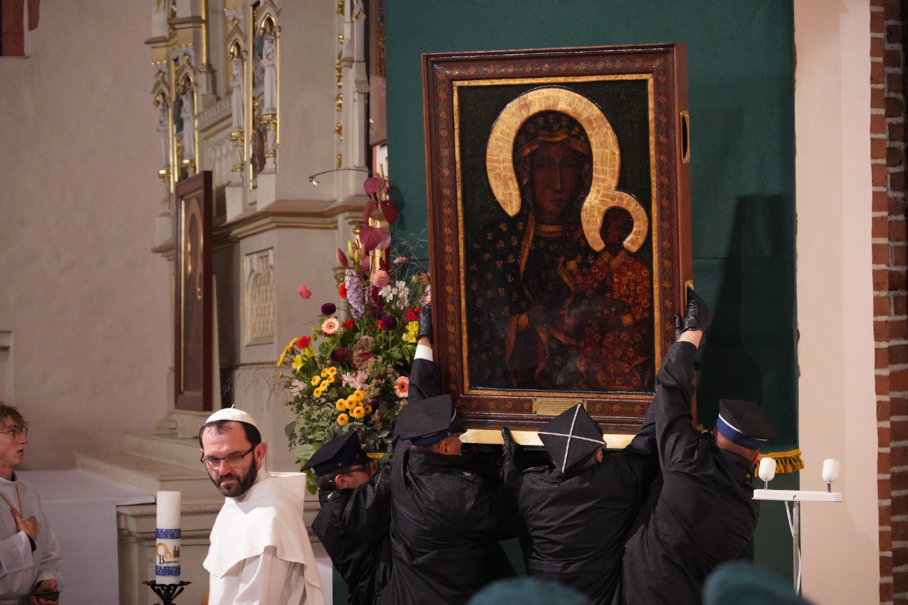 Słupczanie powitali Matkę Boską ZDJĘCIA