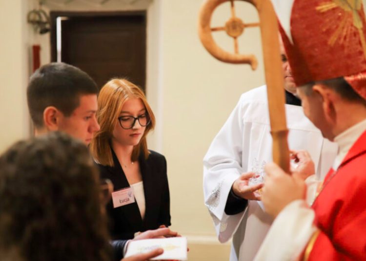 Bierzmowanie w Giewartowie