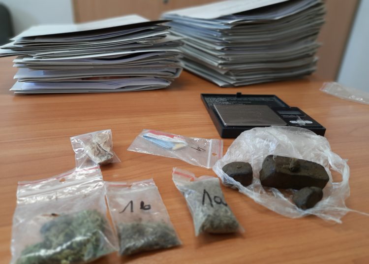 Zatrzymany z narkotykami. Haszysz, marihuana i metaamfetamina