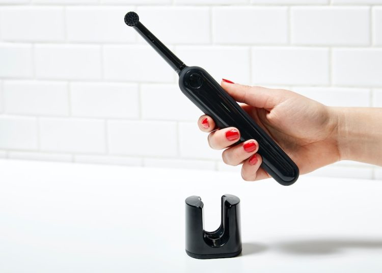 Jaką szczoteczkę soniczną do zębów wybrać?