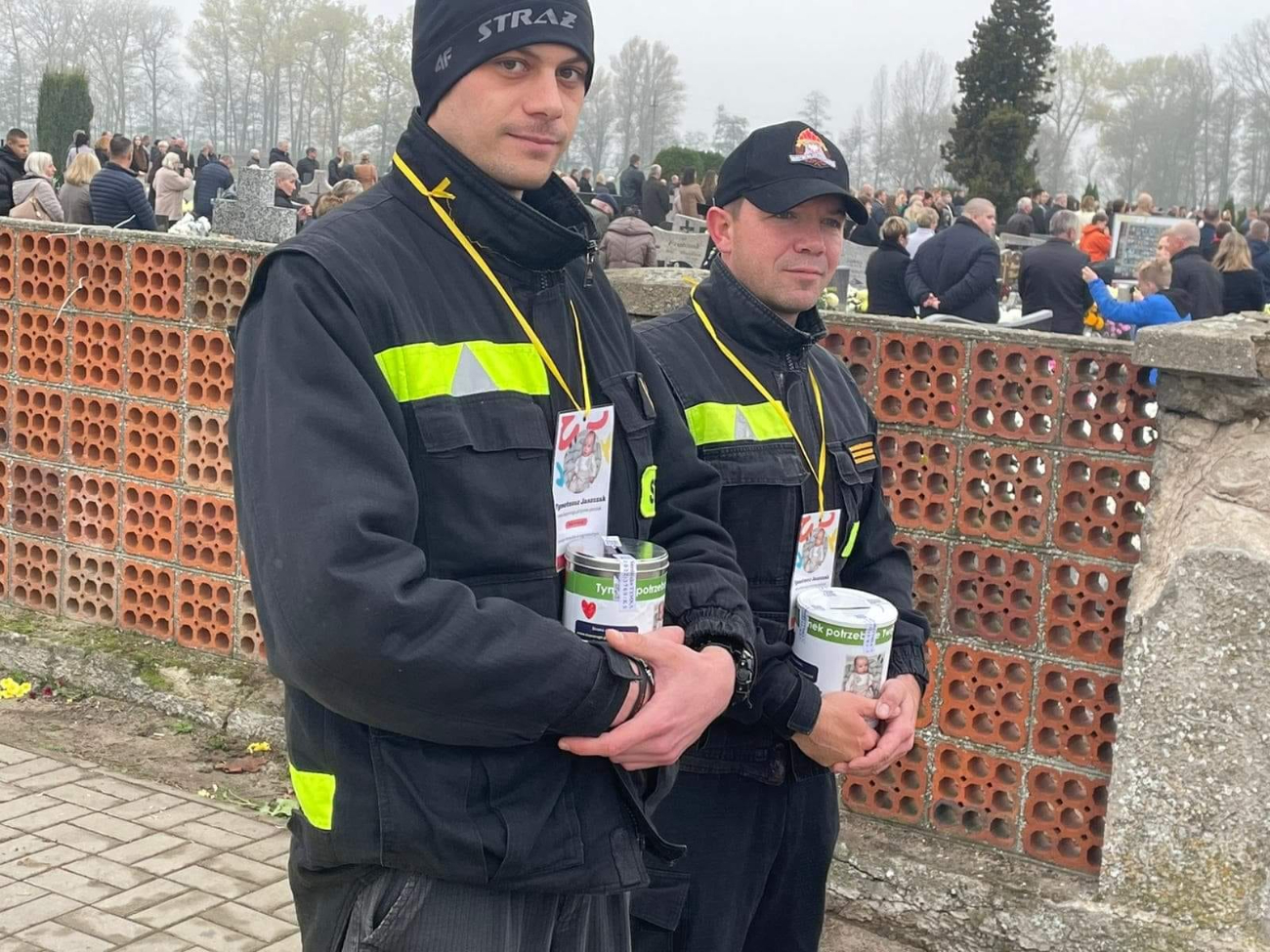 Przy cmentarzach zbierali dla Tymka. Wiemy, ile wrzuciliście do puszek