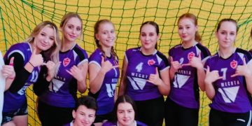 Złoto szczypiornistek ogólniaka