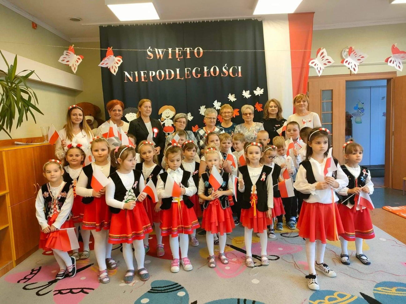 Patriotyczny poranek w Jarzębince ZDJĘCIA