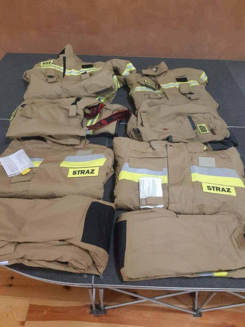 Ubrania dla druhów z Piotrowic