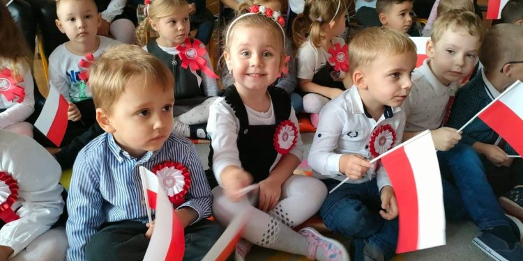 Patriotyczny poranek w Jarzębince ZDJĘCIA