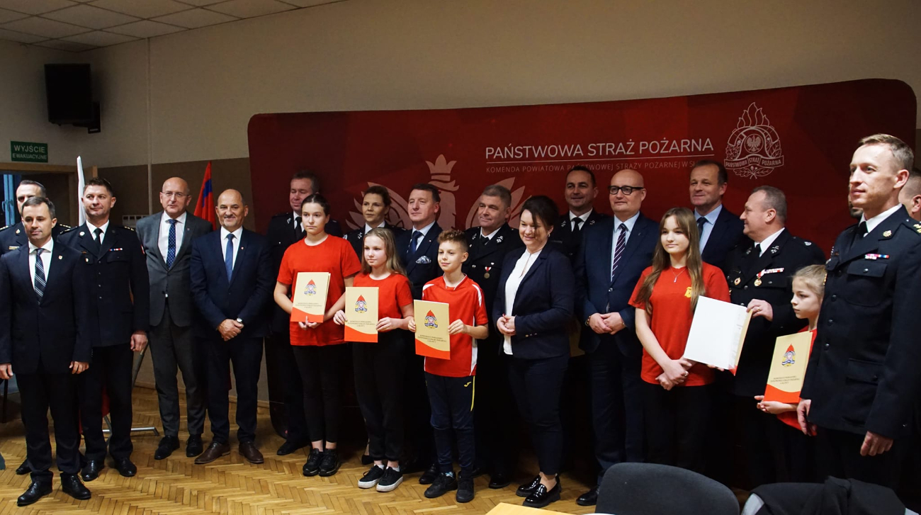 135 tysięcy dla młodych strażaków