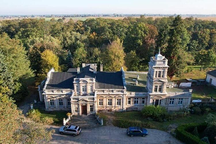 Gmina przejęła pałac w Mieczownicy. Na 30 lat