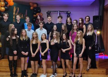 Bal Pierwszaka w LO. Zobacz zdjęcia