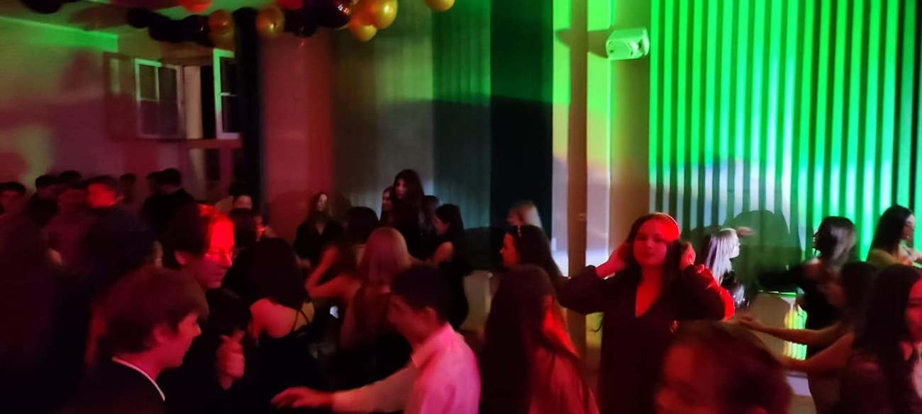 Bal Pierwszaka w LO. Zobacz zdjęcia