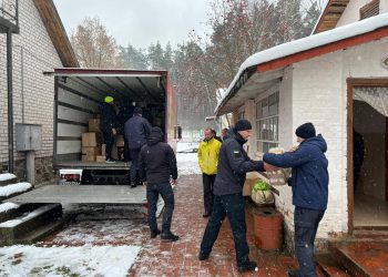Dotarli do Żytomierza. Przekazali dary z Giewartowa