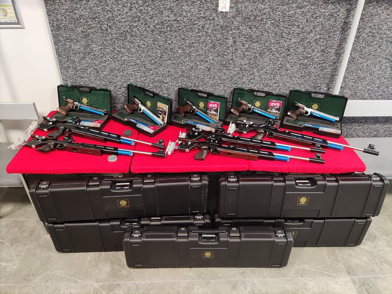 Dotarły nowe pistolety. Burmistrz zaprasza do korzystania