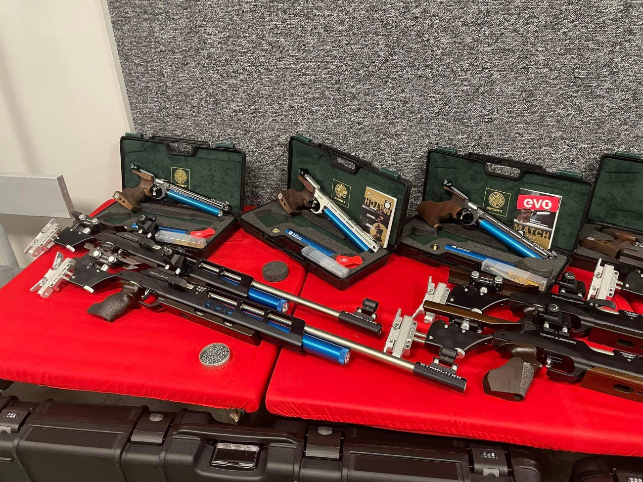 Dotarły nowe pistolety. Burmistrz zaprasza do korzystania