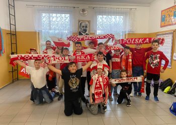 Niezwykła strefa kibica w Giewartowie ZDJĘCIA