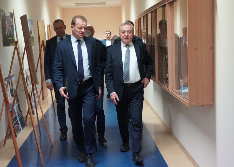 Minister rolnictwa odwiedził Słupcę. Tłumy na spotkaniu ZDJĘCIA