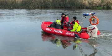 Nurkowie sprawdzają rzekę. Trzeci dzień akcji