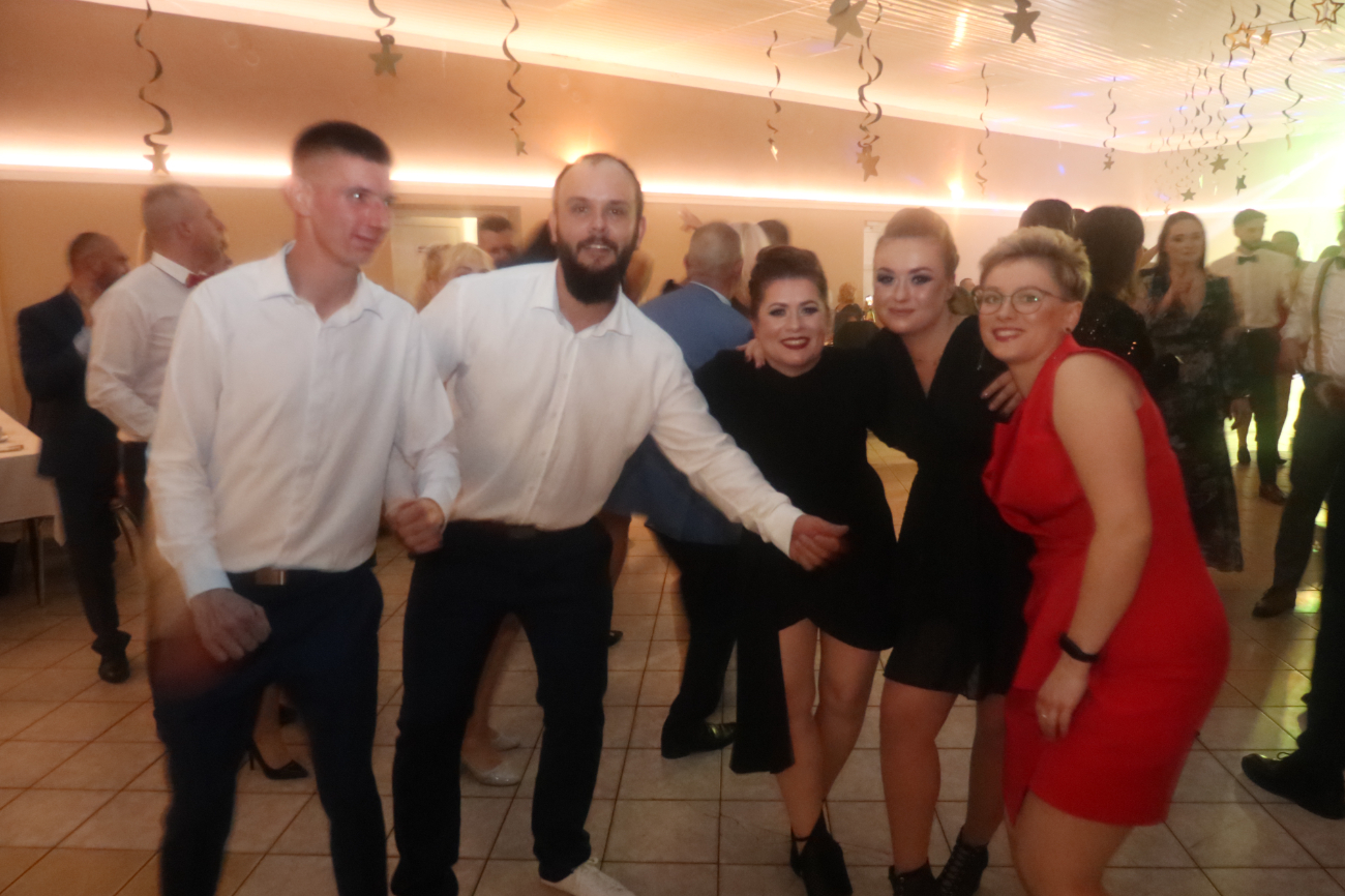 Zabawa z Misiem. Tam zawsze jest super ZDJĘCIA