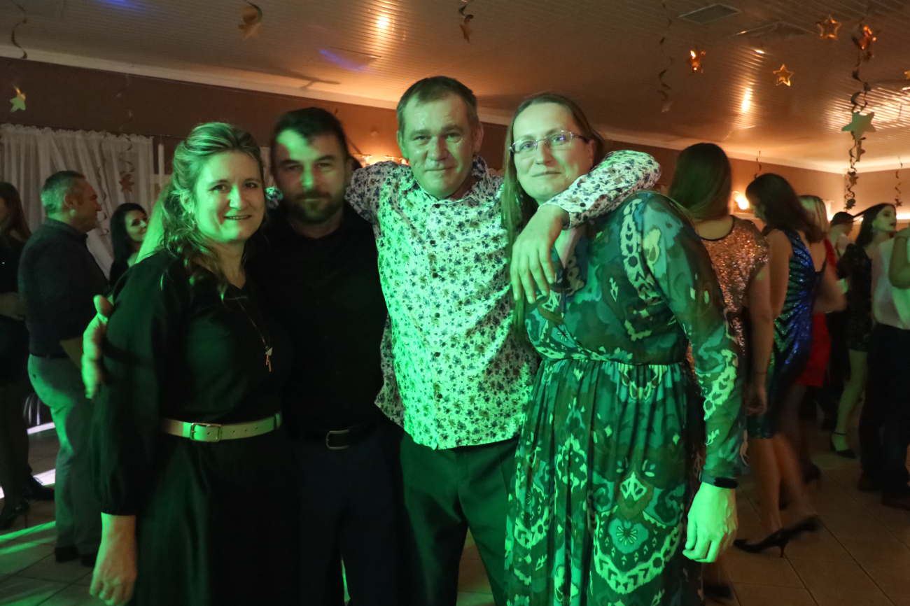 Zabawa z Misiem. Tam zawsze jest super ZDJĘCIA