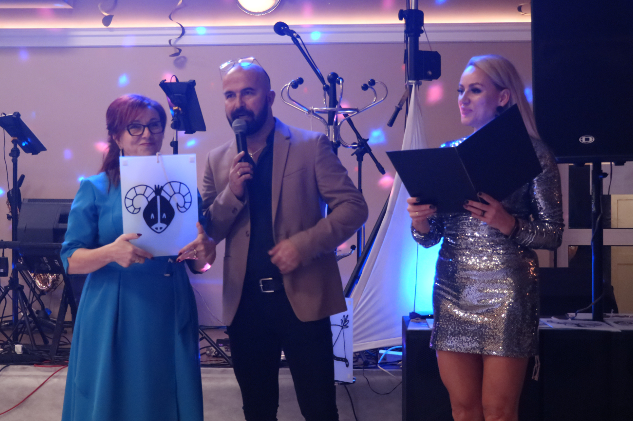 Zabawa z Misiem. Tam zawsze jest super ZDJĘCIA