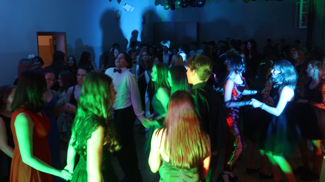 Bal Pierwszaka w LO. Zobacz zdjęcia