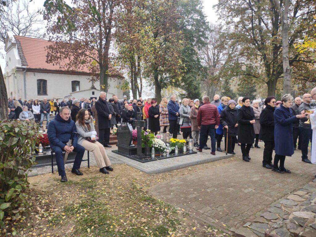 Wszystkich Świętych w Giewartowie ZDJĘCIA