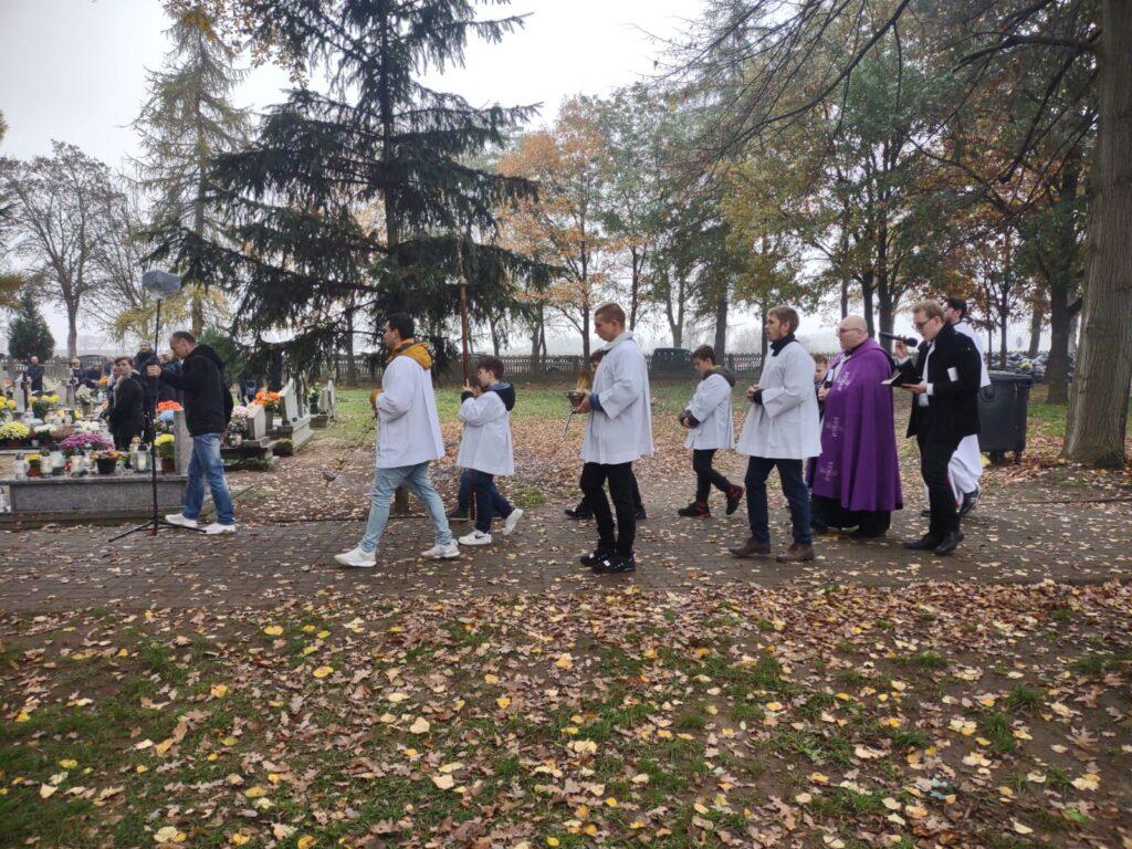 Wszystkich Świętych w Giewartowie ZDJĘCIA