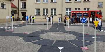 Mobilne miasteczka ruchu drogowego w słupeckich podstawówkach