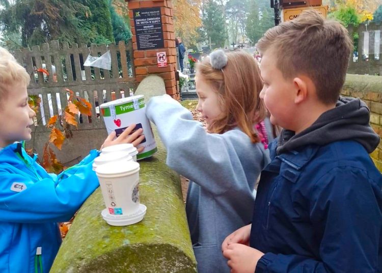 Przy cmentarzach zbierali dla Tymka. Wiemy, ile wrzuciliście do puszek