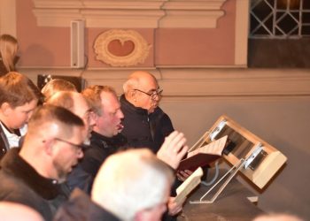 Modlili się za chórzystów