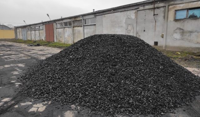 Węgiel dotarł do składu. Zagórów zaczyna sprzedaż