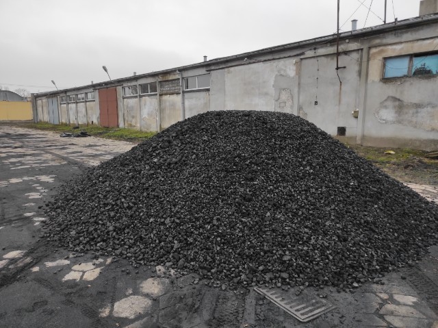 Węgiel dotarł do składu. Zagórów zaczyna sprzedaż