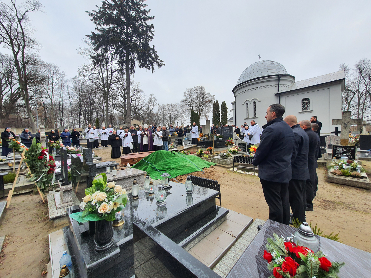 Spoczął w rodzinnej parafii