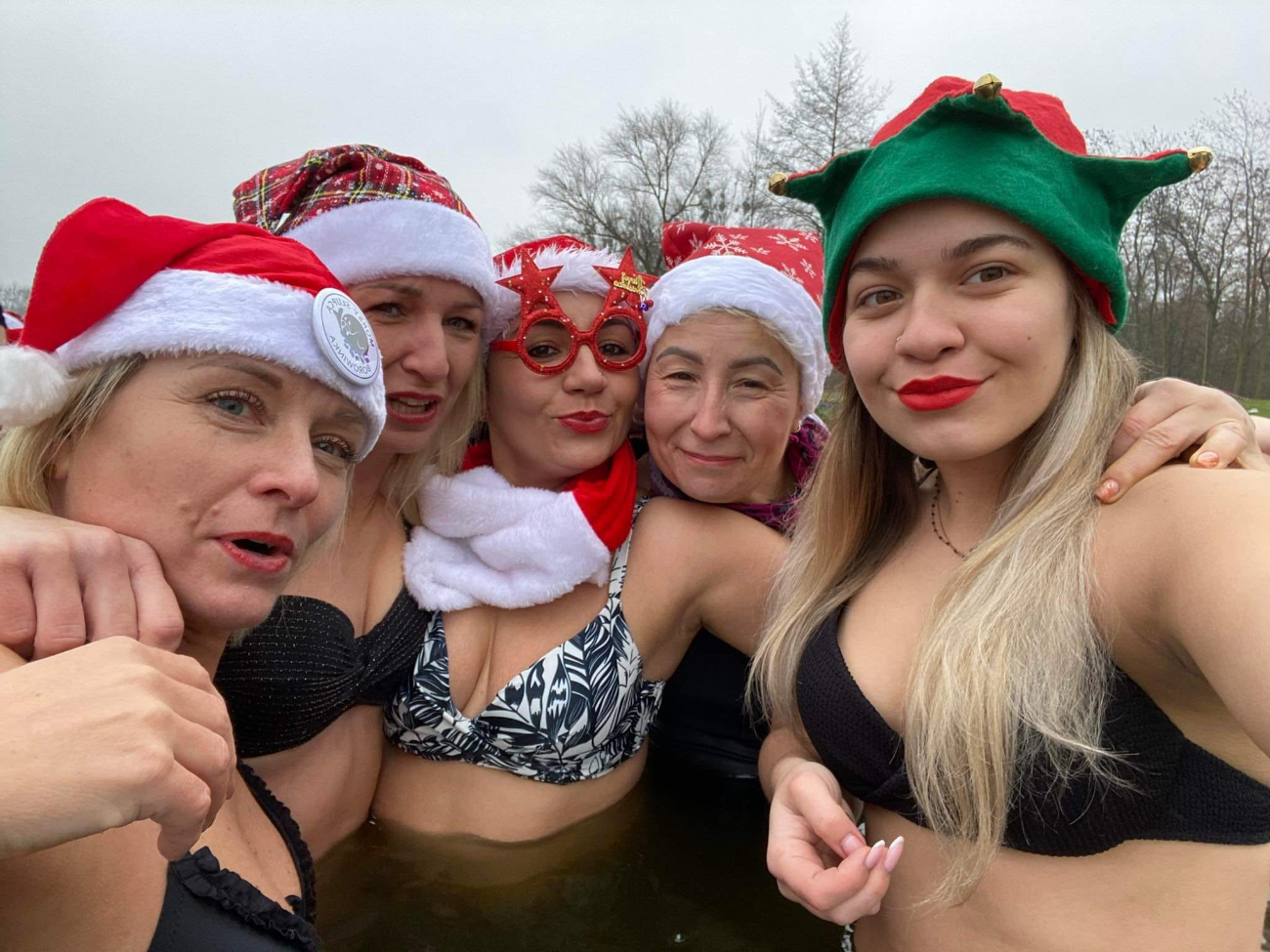 Słupeckie Morsy poczuły już klimat świąt ZDJĘCIA