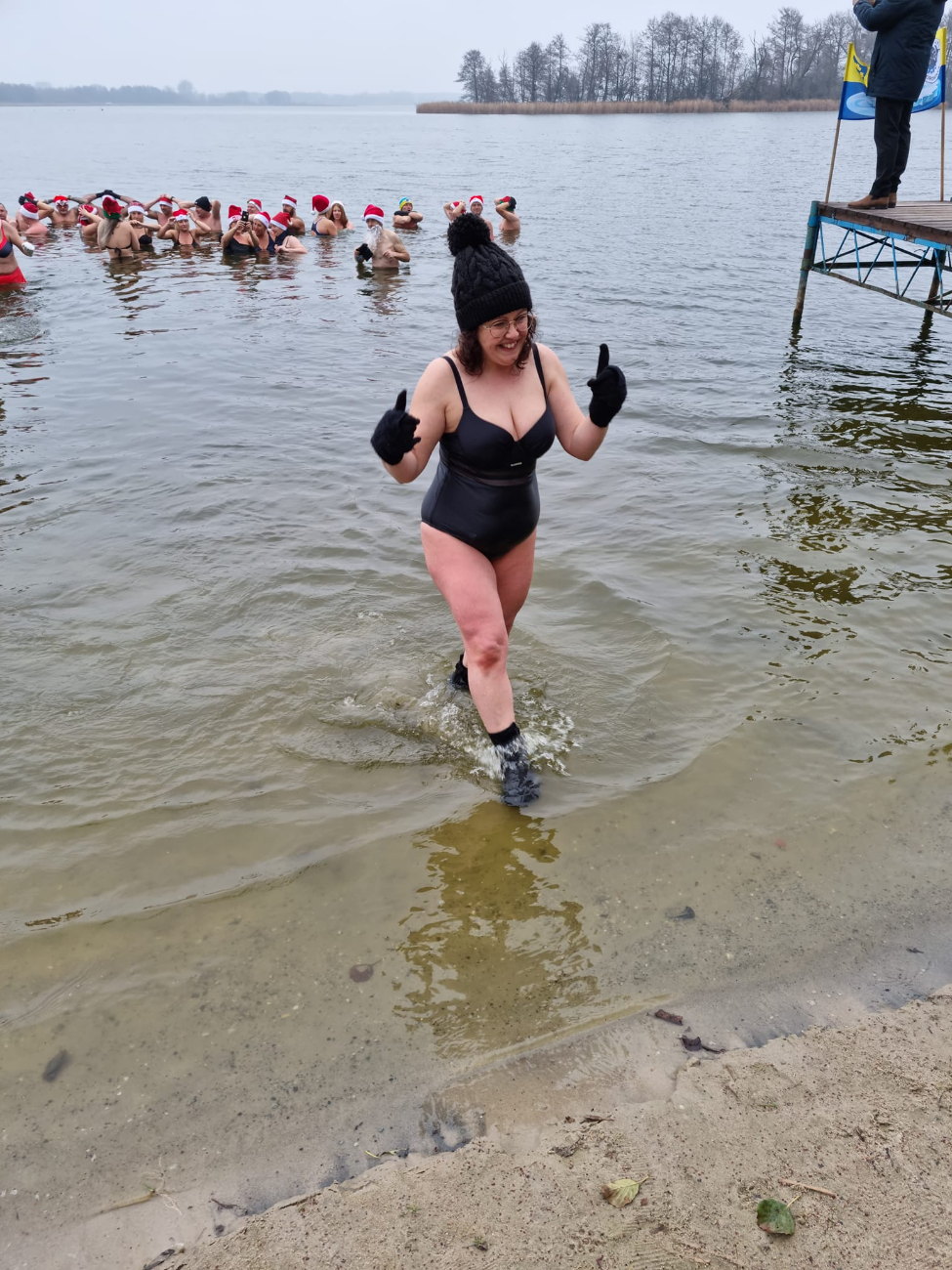 Słupeckie Morsy poczuły już klimat świąt ZDJĘCIA