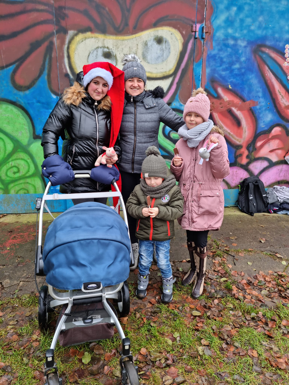 Słupeckie Morsy poczuły już klimat świąt ZDJĘCIA