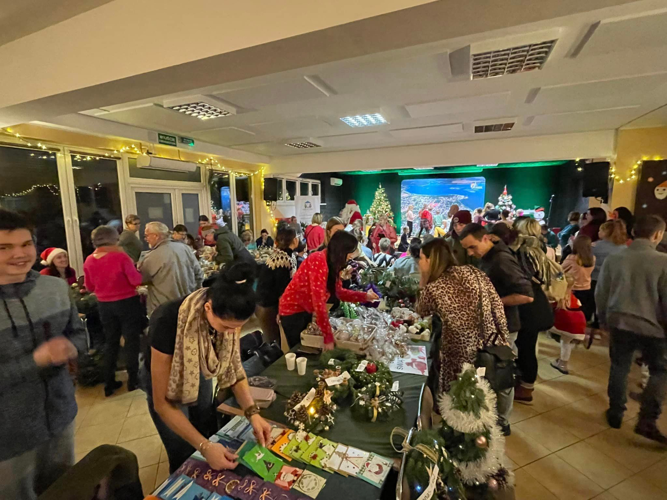 Za nami Świąteczny Jarmark w Powidzu. Powstała piosenka świąteczna