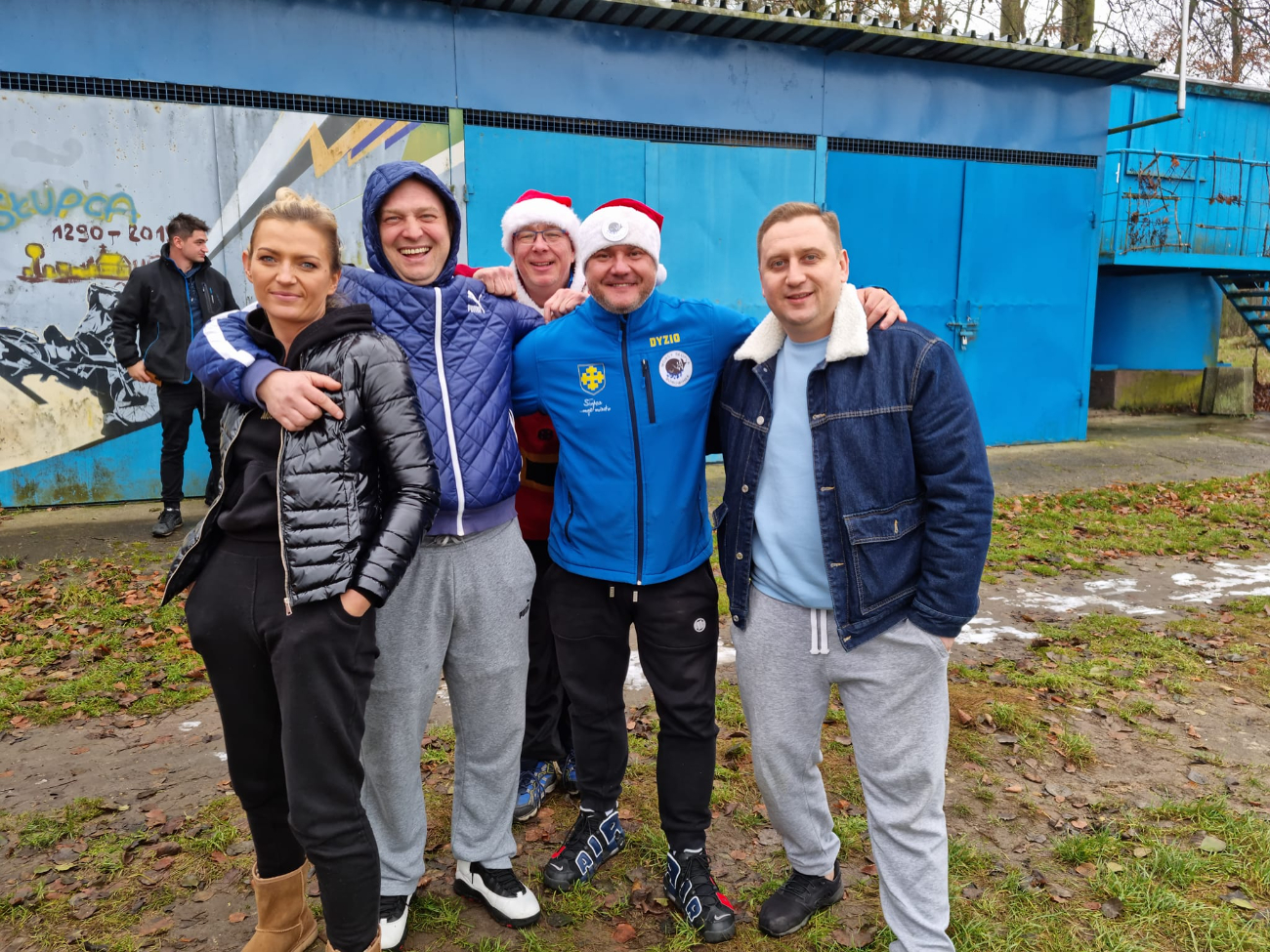 Słupeckie Morsy poczuły już klimat świąt ZDJĘCIA