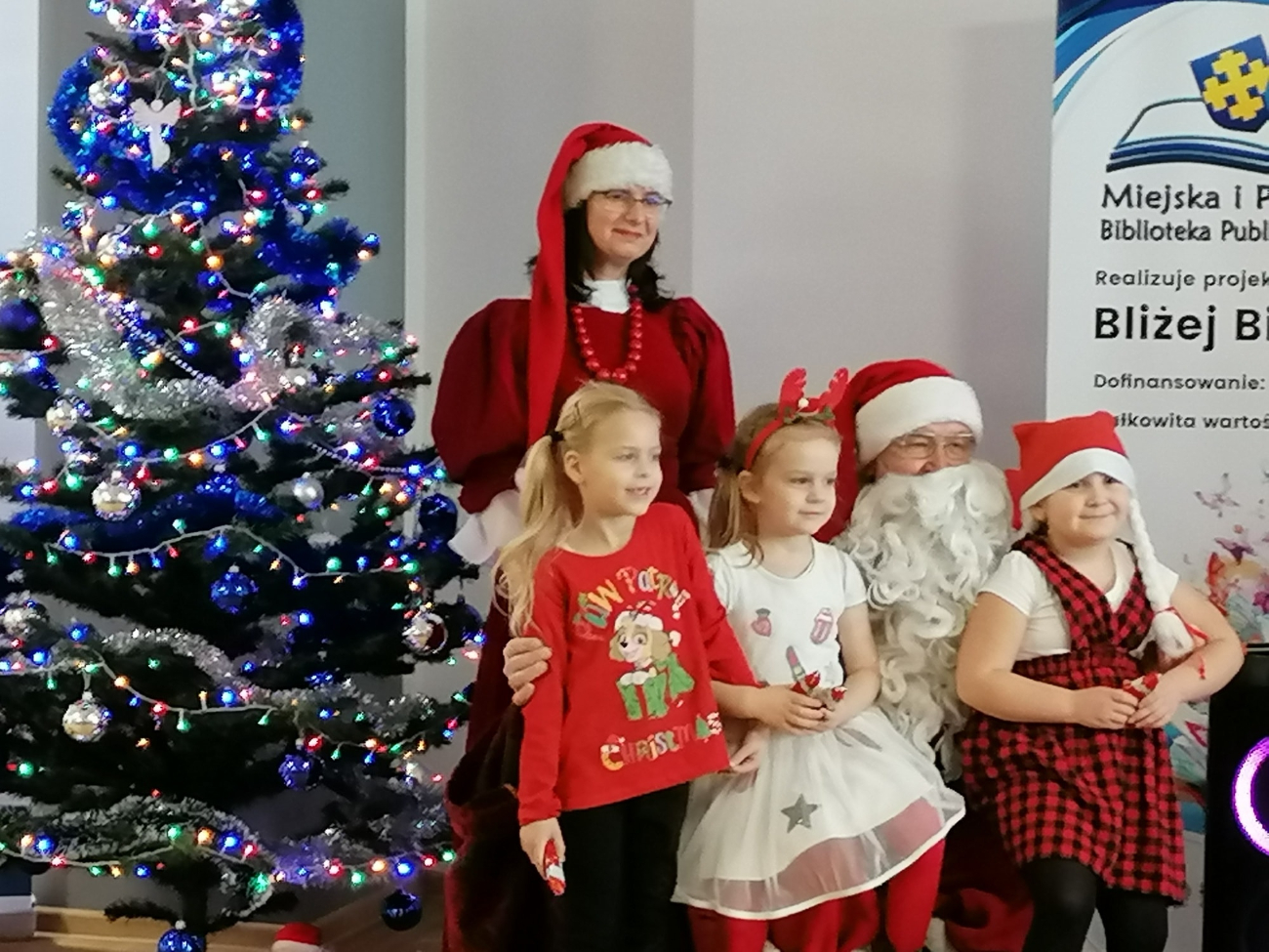 Mikołaj w bibliotece. Tak się bawili najmłodsi