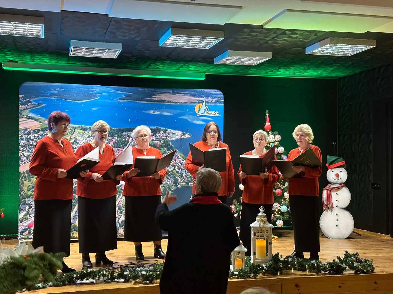 Za nami Świąteczny Jarmark w Powidzu. Powstała piosenka świąteczna