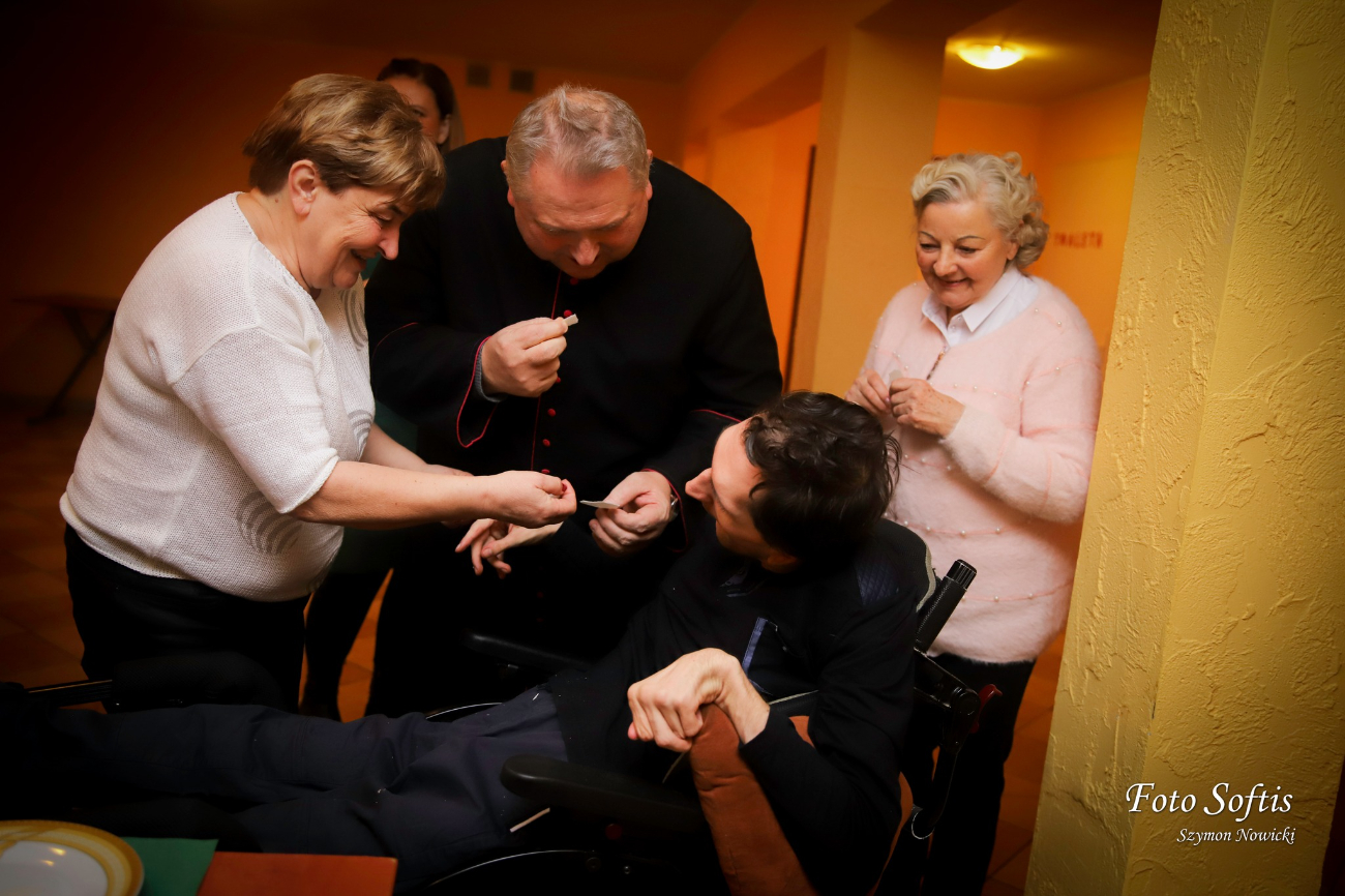 Świąteczne spotkanie parafialnego Caritasu ZDJĘCIA